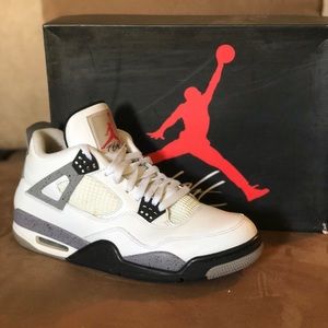 Men’s Jordan 4 Retro